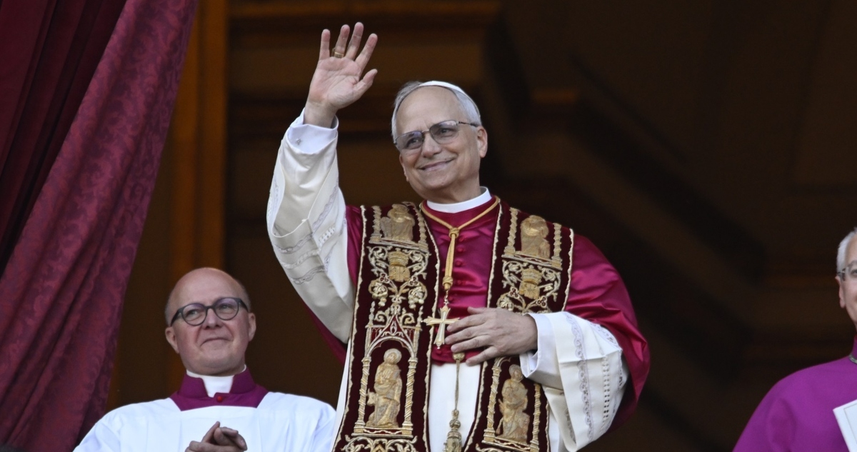 El cardenal Robert Francis Prevost fue elegido este jueves como el Papa número 267 de la historia.
