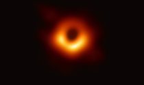 La primera imagen de un agujero negro captada por la humanidad.