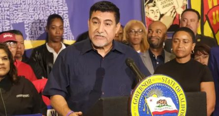 David Huerta, presidente del Sindicato Internacional de Trabajadores de Servicios, fue puesto en libertad bajo fianza de 50 mil dólares.